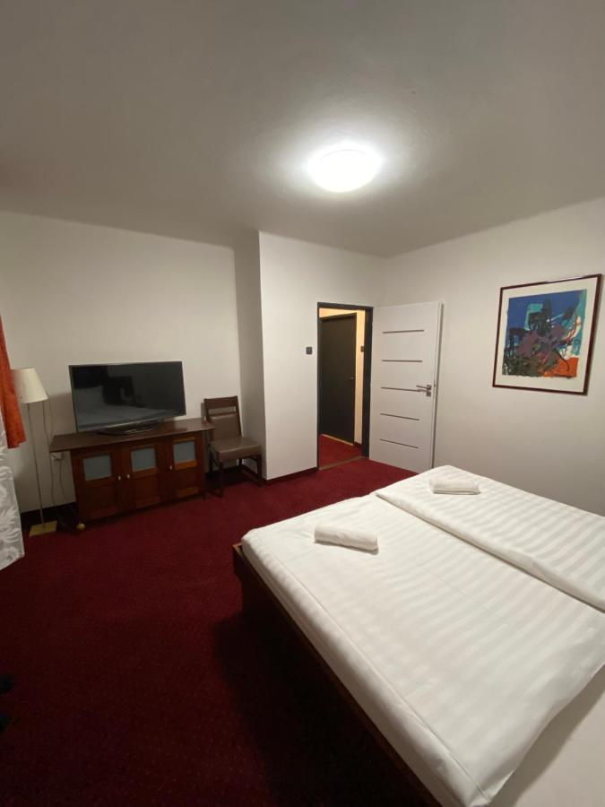 Hotel Houstka Brandýs nad Labem-Stará Boleslav Exterior foto